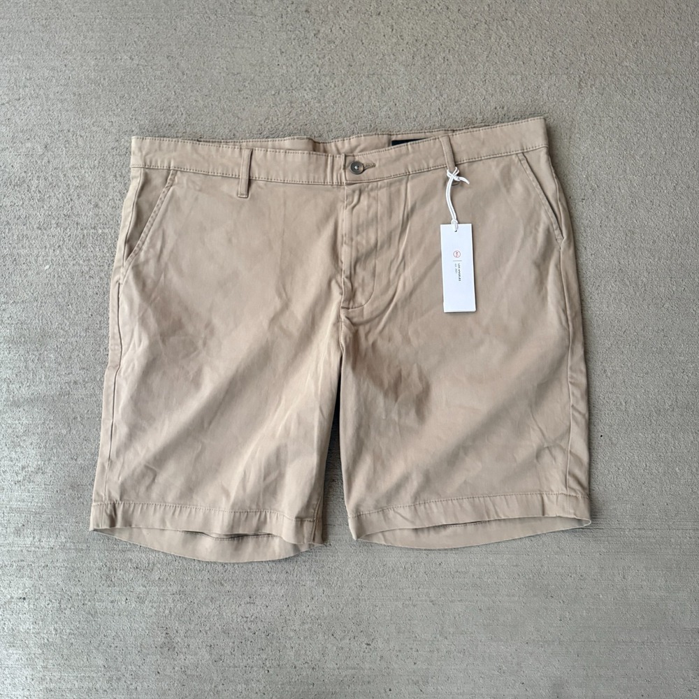 NWT‎ AG Adriano Goldschmied Wanderer Slim Shorts Mens Tan Brown Flat Front 40
